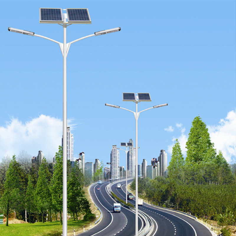 Farola solar de doble brazo